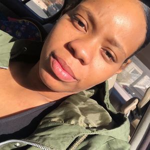 Meet your Posher, Evie